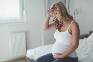 Read more about the article מיגרנה בהריון – מה צריך לדעת ואיך ניתן לטפל